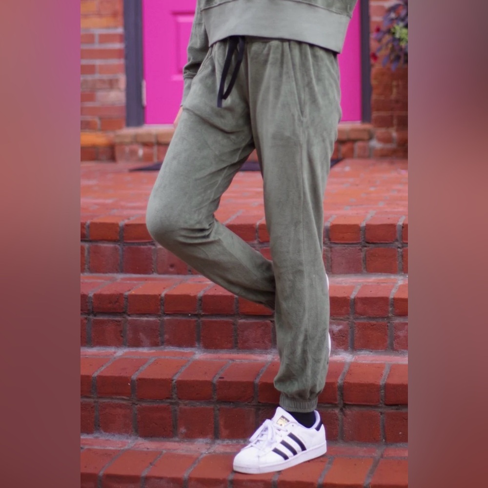 STARK X velour jogger pants in green size small